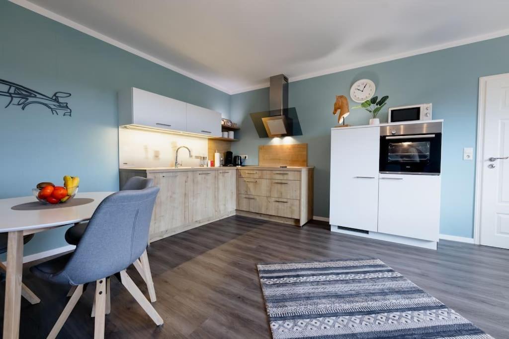 Racing-Apartment Herresbach Buitenkant foto